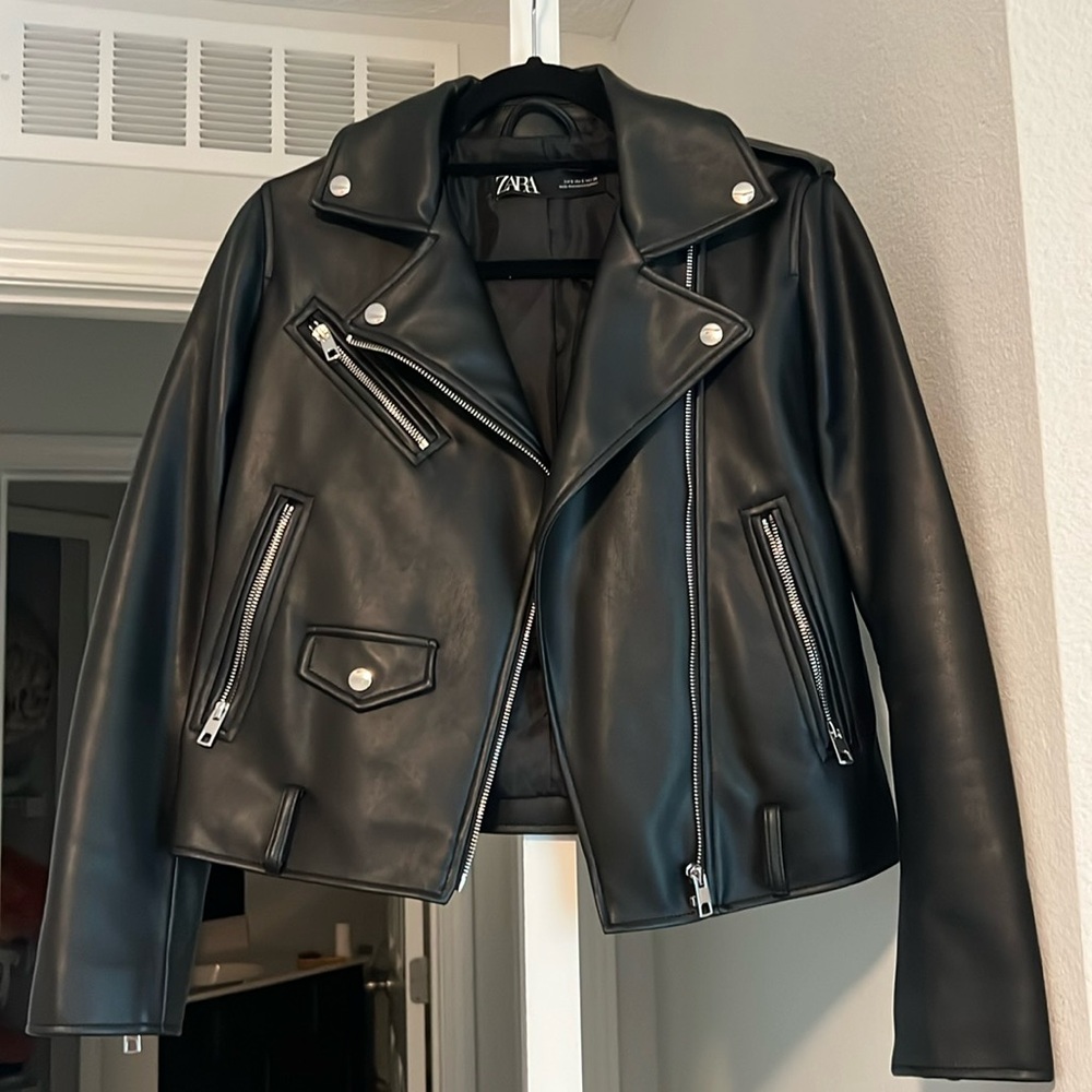 Zara Size Small Cropped Faux Leather Moto Jacket